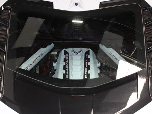 Used 2020 Chevrolet Corvette Stingray Premium Cpe w/ 3LT Preferred Equipment Group image 34