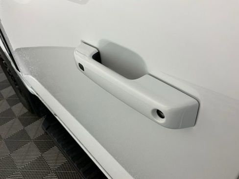 Certified 2025 Ford F350 Lariat w/ Black Appearance Package image 14