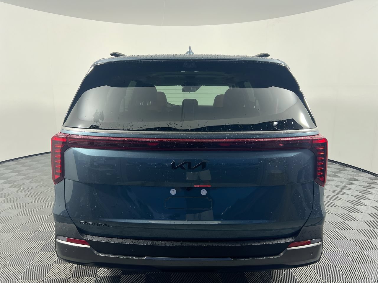 New 2026 Kia Carnival SX w/ SX Dark Edition Package FWD image 4