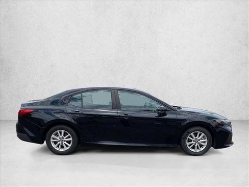 Used 2025 Toyota Camry LE FWD image 4