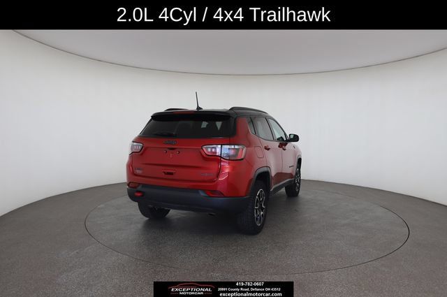 Used 2025 Jeep Compass Trailhawk AWD/4WD image 17