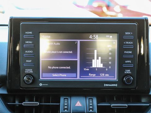 Used 2021 Toyota RAV4 XLE Premium image 15