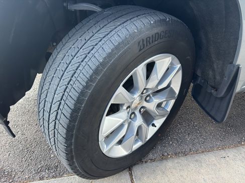 Used 2024 Chevrolet Silverado 1500 Custom image 29