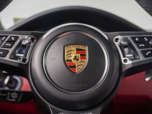 Used 2020 Porsche Cayenne Turbo w/ Assistance Package image 27