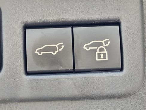 Used 2025 Toyota 4Runner TRD Off-Road Premium AWD/4WD image 26