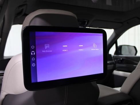 New 2025 Cadillac Escalade IQ Sport 1 w/ Smart Trailering package image 33