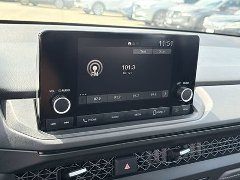 Used 2023 Honda Accord EX image 16