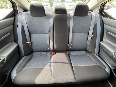 Used 2025 Nissan Versa SV FWD image 36