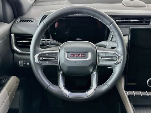 Used 2025 GMC Terrain Elevation w/ Black Edition AWD/4WD image 18