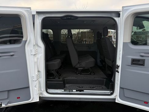 Used 2018 Ford Transit 350 XL image 15