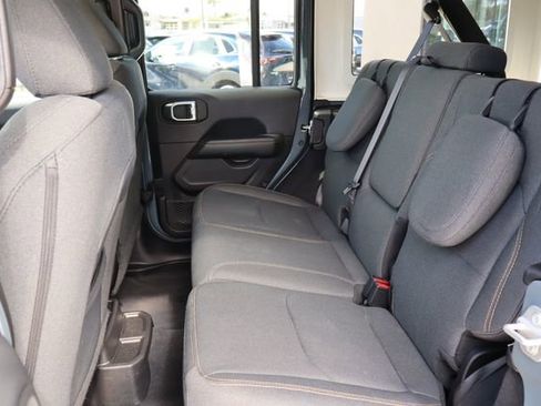 Used 2025 Jeep Wrangler Unlimited Sahara w/ Safety Group image 15