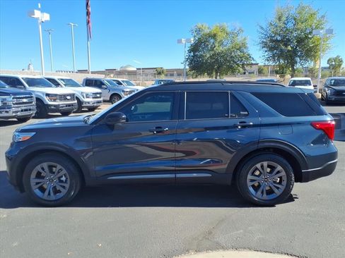 Used 2023 Ford Explorer XLT w/ Equipment Group 202A image 7