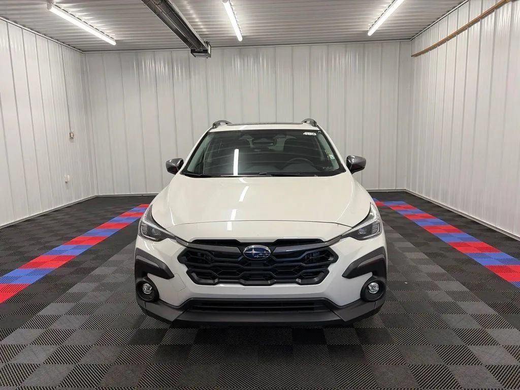 Used 2025 Subaru Crosstrek 2.5i Limited w/ Popular Package #3A AWD/4WD image 9