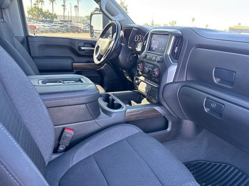Used 2022 Chevrolet Silverado 2500 LT w/ Convenience Package AWD/4WD image 11