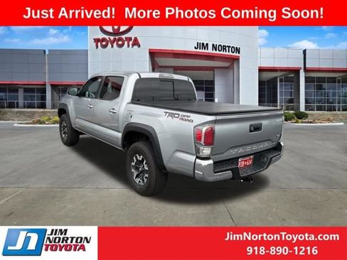 Used 2023 Toyota Tacoma TRD Off-Road RWD image 5