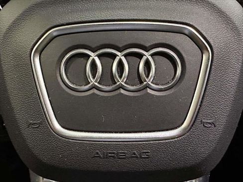 Used 2023 Audi Q5 2.0T Premium w/ Convenience Package AWD/4WD image 24