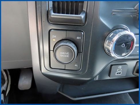 Used 2025 Ford F150 XLT w/ Equipment Group 301A Standard AWD/4WD image 18