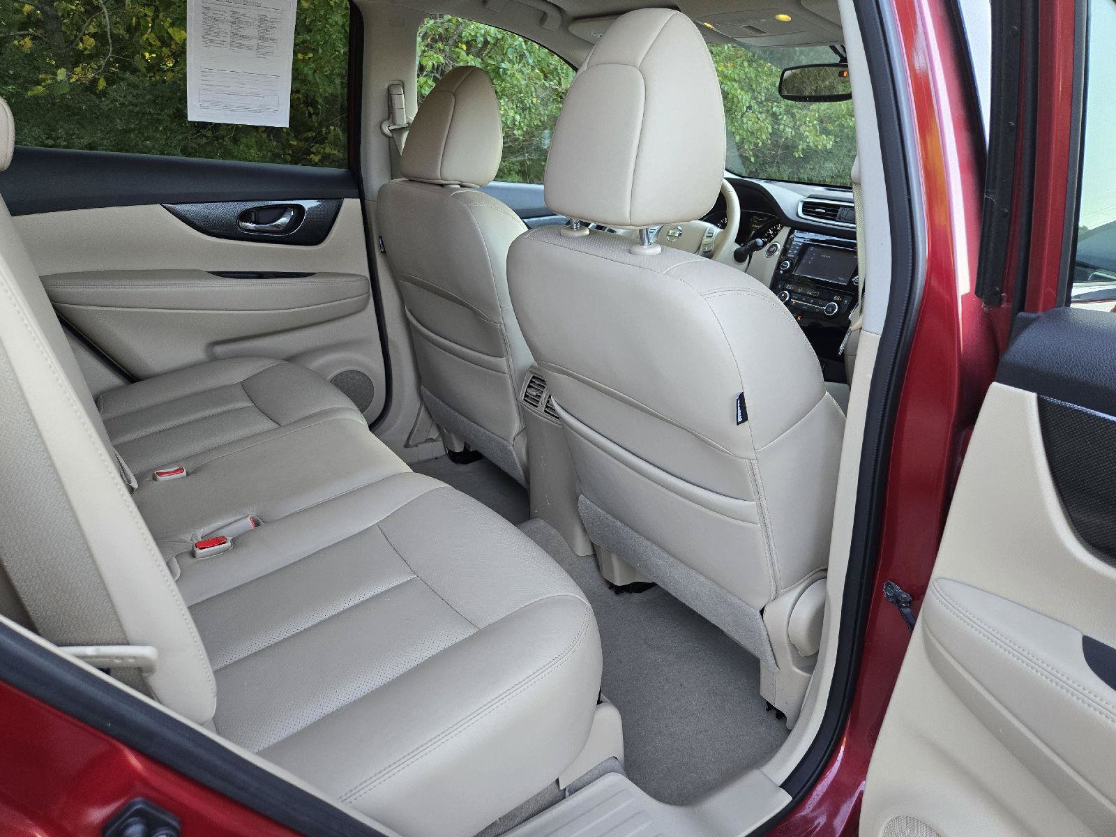 Used 2015 Nissan Rogue SL w/ SL Premium Package FWD image 27