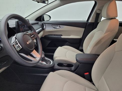 Used 2023 Kia Forte LXS image 17