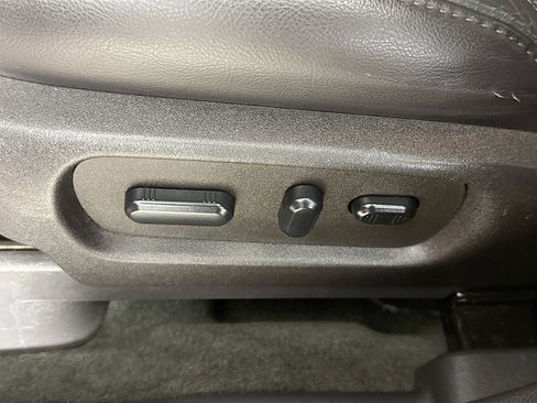 Used 2015 Ford Explorer Limited w/ Equipment Group 301A image 22