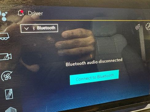 Used 2025 Chevrolet Silverado 1500 ZR2 w/ Technology Package image 33