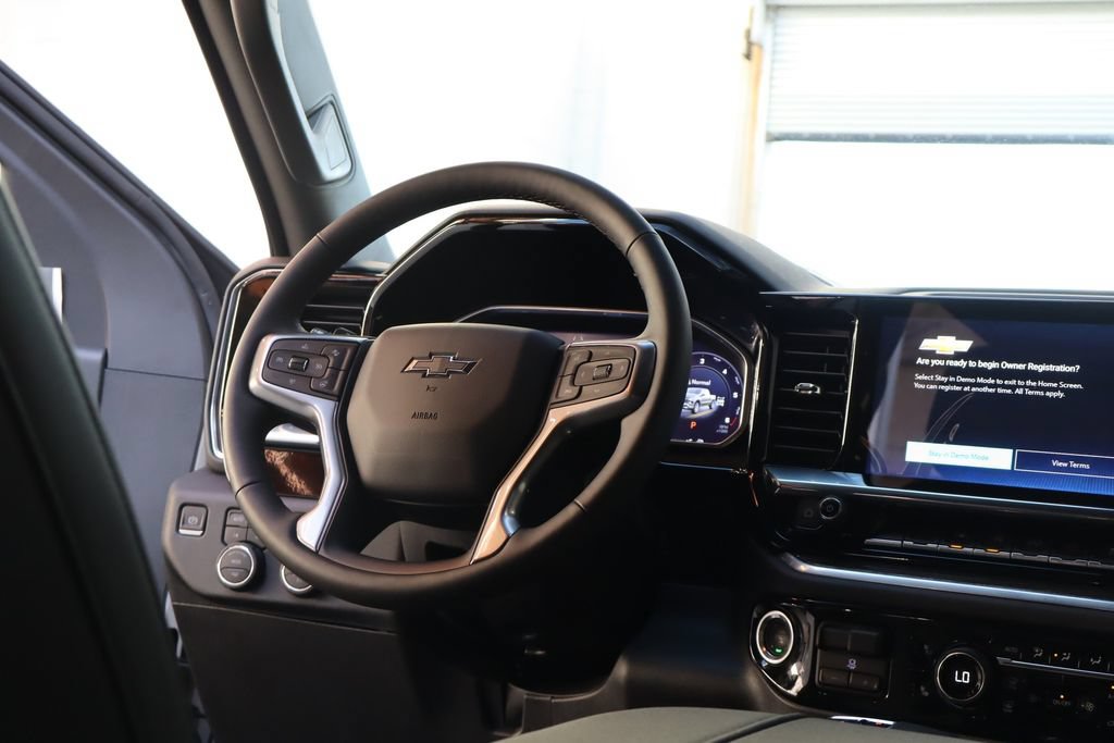New 2026 Chevrolet Silverado 1500 RST w/ Convenience Package II AWD/4WD image 38