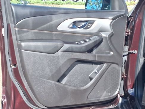 Certified 2020 Chevrolet Traverse LT image 33