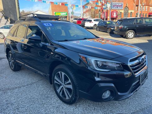 Used 2018 Subaru Outback 2.5i Limited image 4