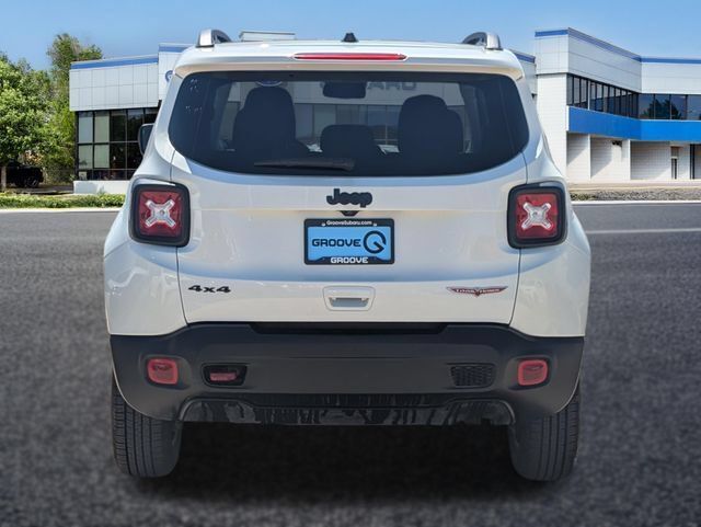 Used 2023 Jeep Renegade Trailhawk AWD/4WD image 4
