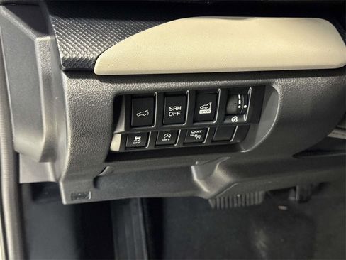Used 2024 Subaru Forester Limited w/ Pop Package 2 image 27