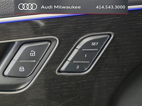 Used 2025 Audi Q7 3.0T Premium Plus w/ Premium Plus Package AWD/4WD image 16