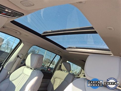 Certified 2022 Jeep Wagoneer Series III w/ Premium Group I image 15