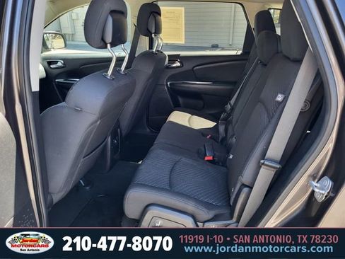 Used 2018 Dodge Journey SE w/ Popular Equipment Group image 15