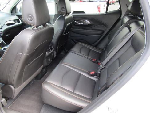 Used 2021 GMC Terrain SLT w/ Infotainment Package II FWD image 33
