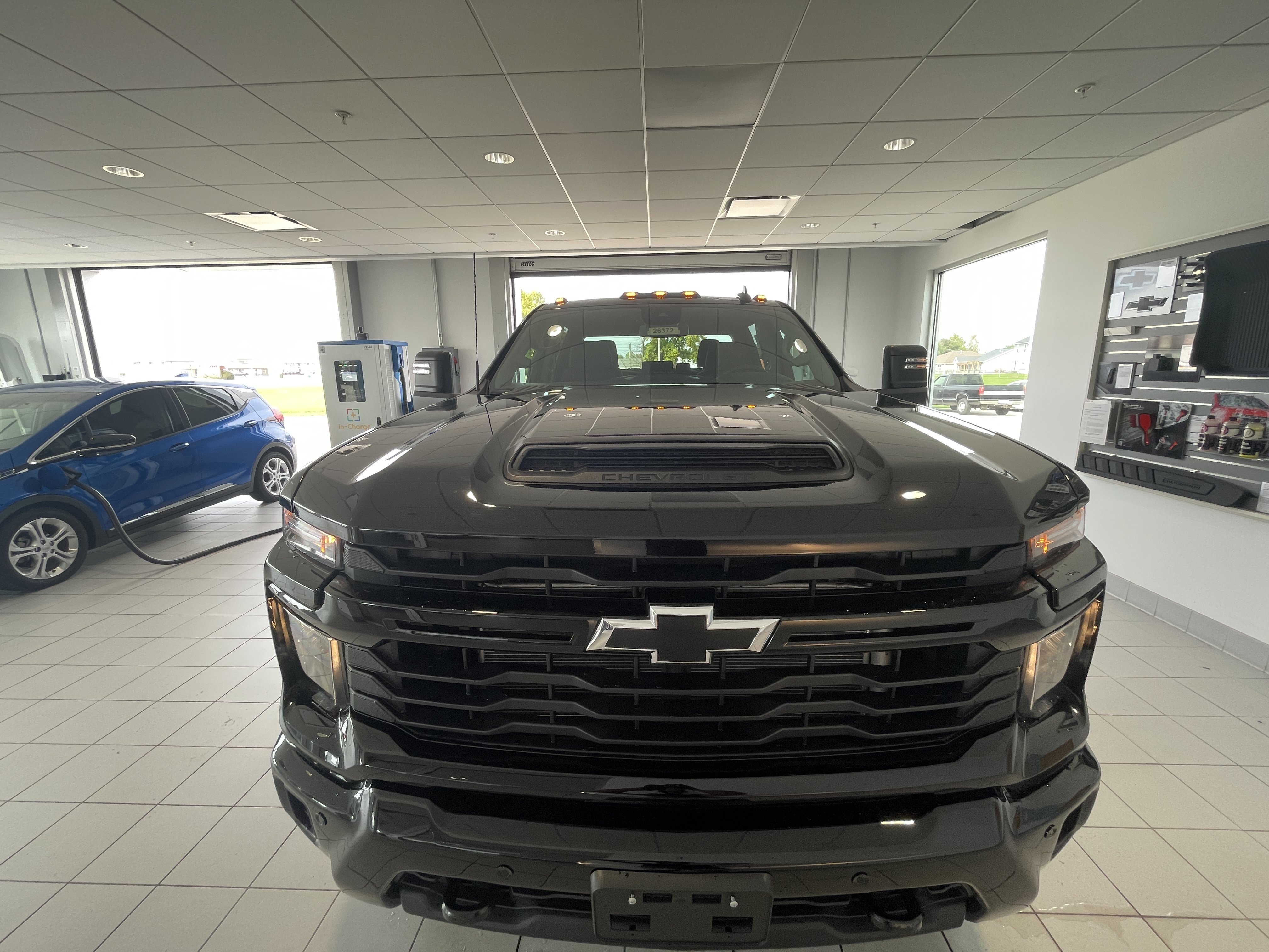 New 2026 Chevrolet Silverado 2500 Custom w/ Custom Value Package AWD/4WD image 5