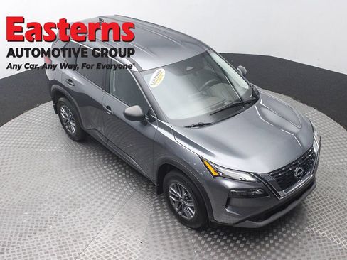 Used 2023 Nissan Rogue S AWD/4WD image 3