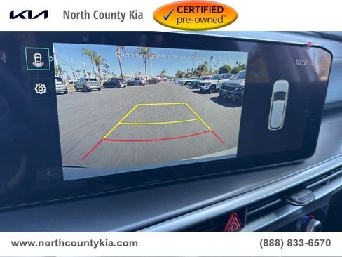 Certified 2025 Kia Sorento S image 9