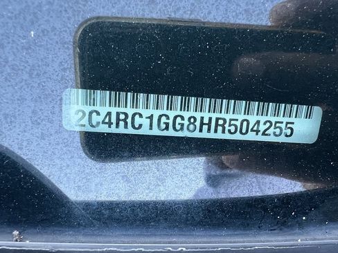 Used 2017 Chrysler Pacifica Limited w/ Tire & Wheel Group image 46