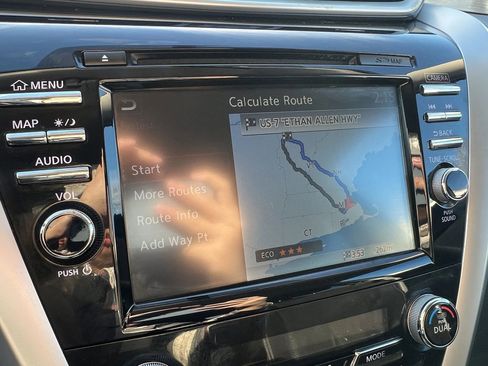 Used 2018 Nissan Murano S image 19