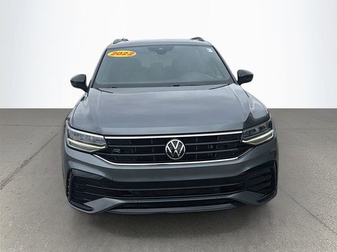 Used 2022 Volkswagen Tiguan SE R-Line image 10