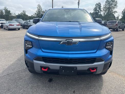 Used 2026 Chevrolet Silverado EV Trail Boss AWD/4WD image 8