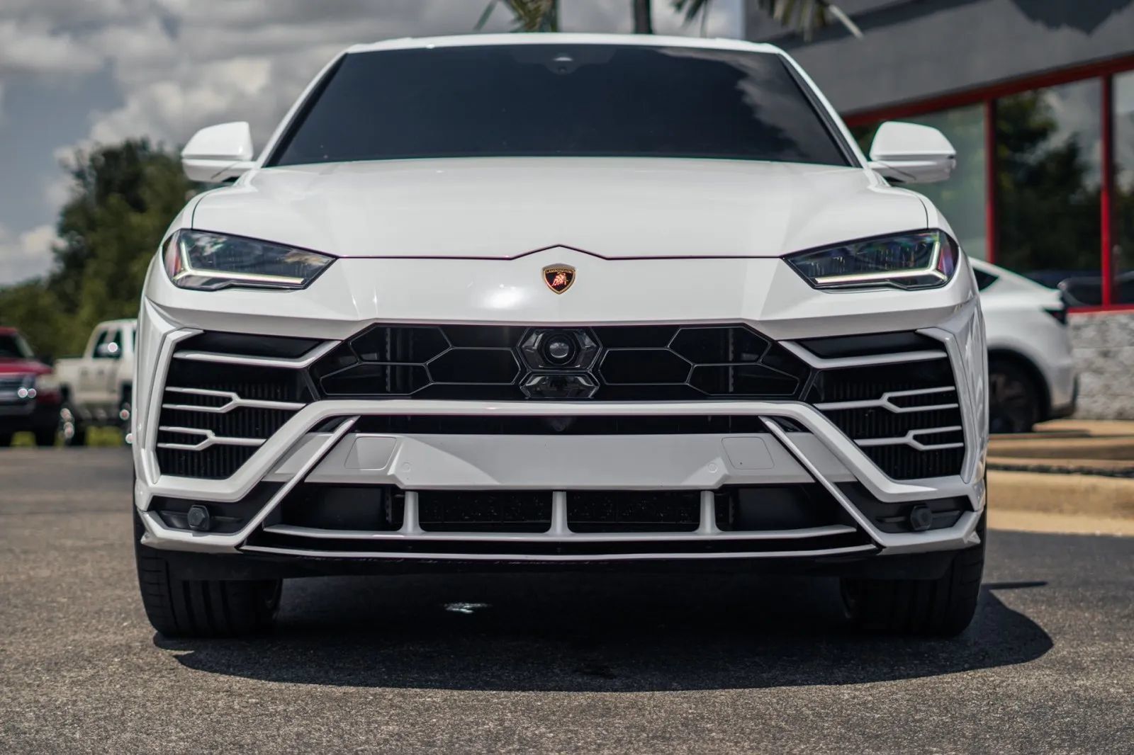 Used 2021 Lamborghini Urus AWD/4WD image 3