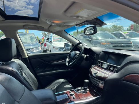 Used 2011 INFINITI M37 x w/ Premium Pkg image 17