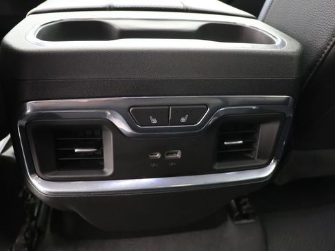 Used 2024 GMC Sierra 1500 Denali w/ Denali Reserve Package AWD/4WD image 20
