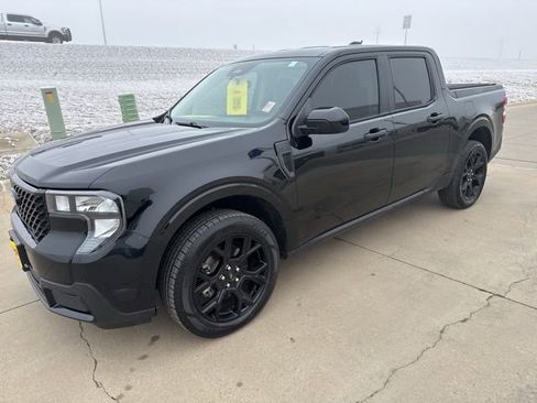 Used 2025 Ford Maverick XLT w/ Equipment Group 301A image 8