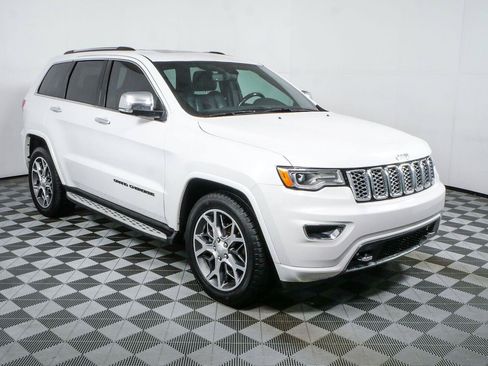 Used 2020 Jeep Grand Cherokee Overland RWD image 26