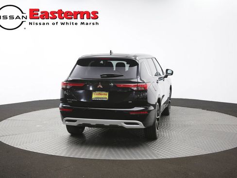 Used 2024 Mitsubishi Outlander AWD image 38