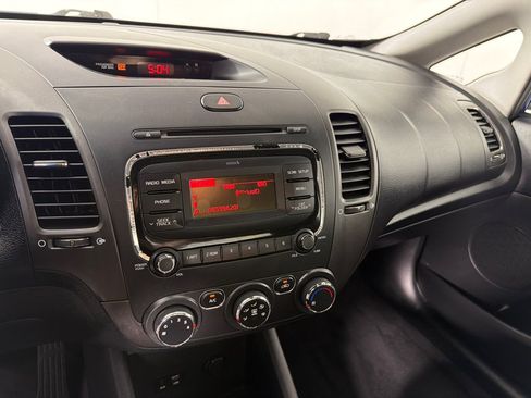 Used 2017 Kia Forte LX FWD image 15