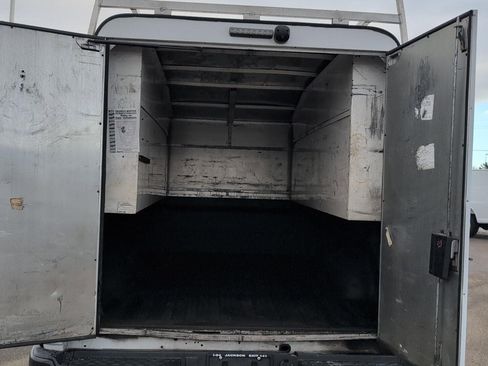 Used 2022 RAM 2500 Tradesman w/ Bed Utility Group image 5