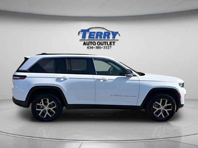 Used 2025 Jeep Grand Cherokee Limited AWD/4WD image 1
